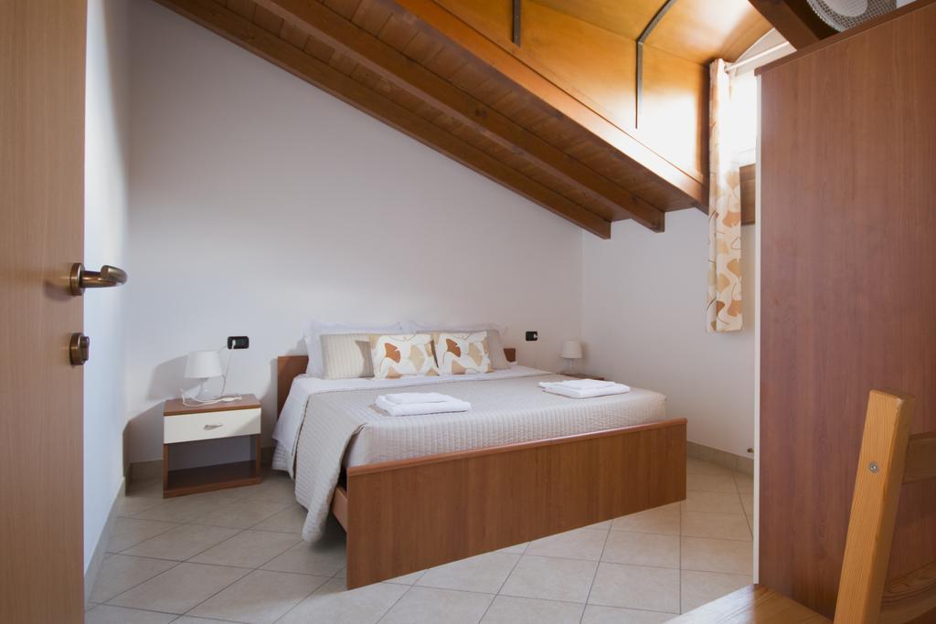 Lakeside Holiday Resort Domaso Chambre photo